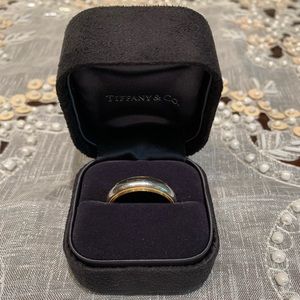Tiffany & Co. Men’s Milgrain Wedding Band Ring, 11